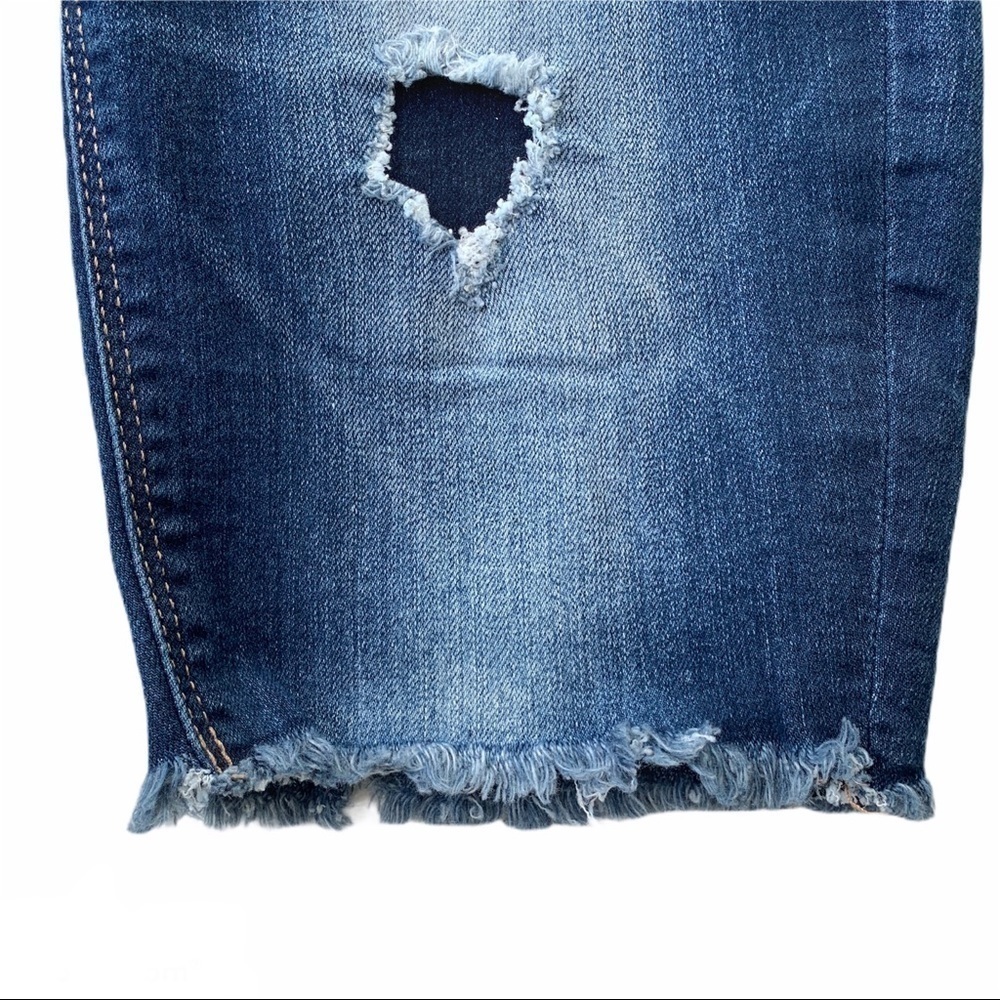 EXPRESS Trendy Distressed Bermuda Shorts Sz 00 - Picture 8 of 14